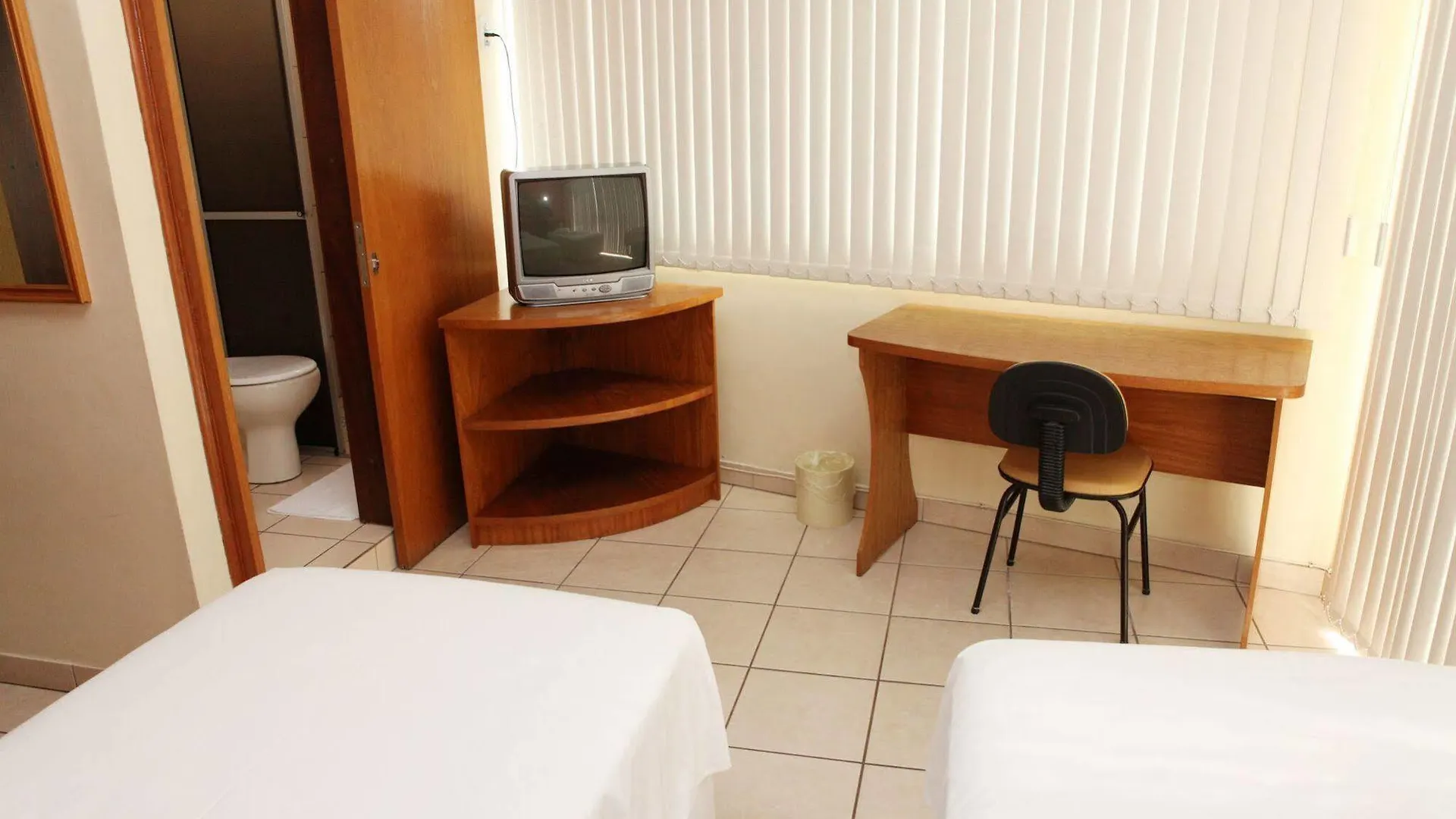 Hotel Vitoria - Itajaí