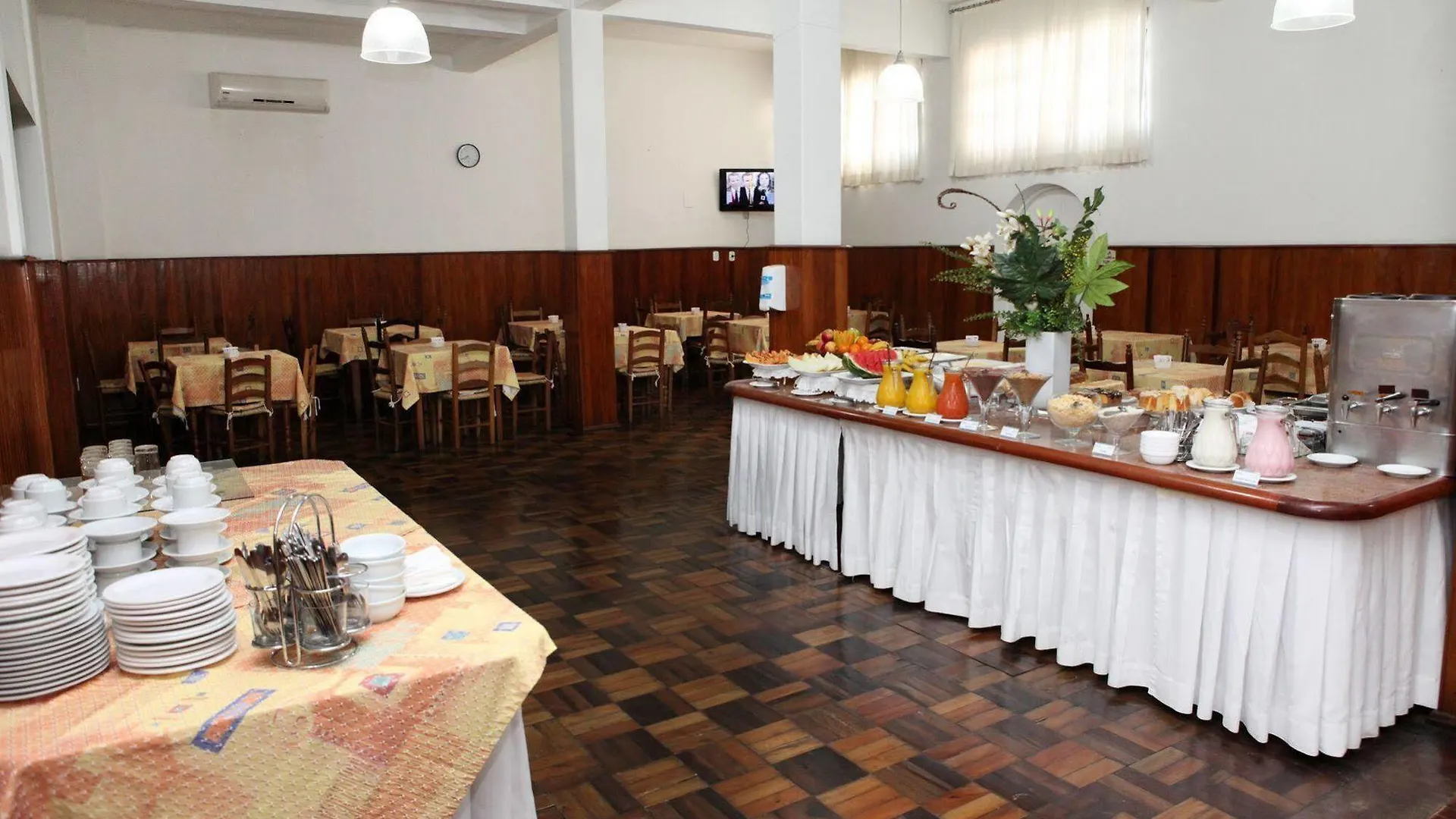 Hotel Vitoria - Itajaí 3*,